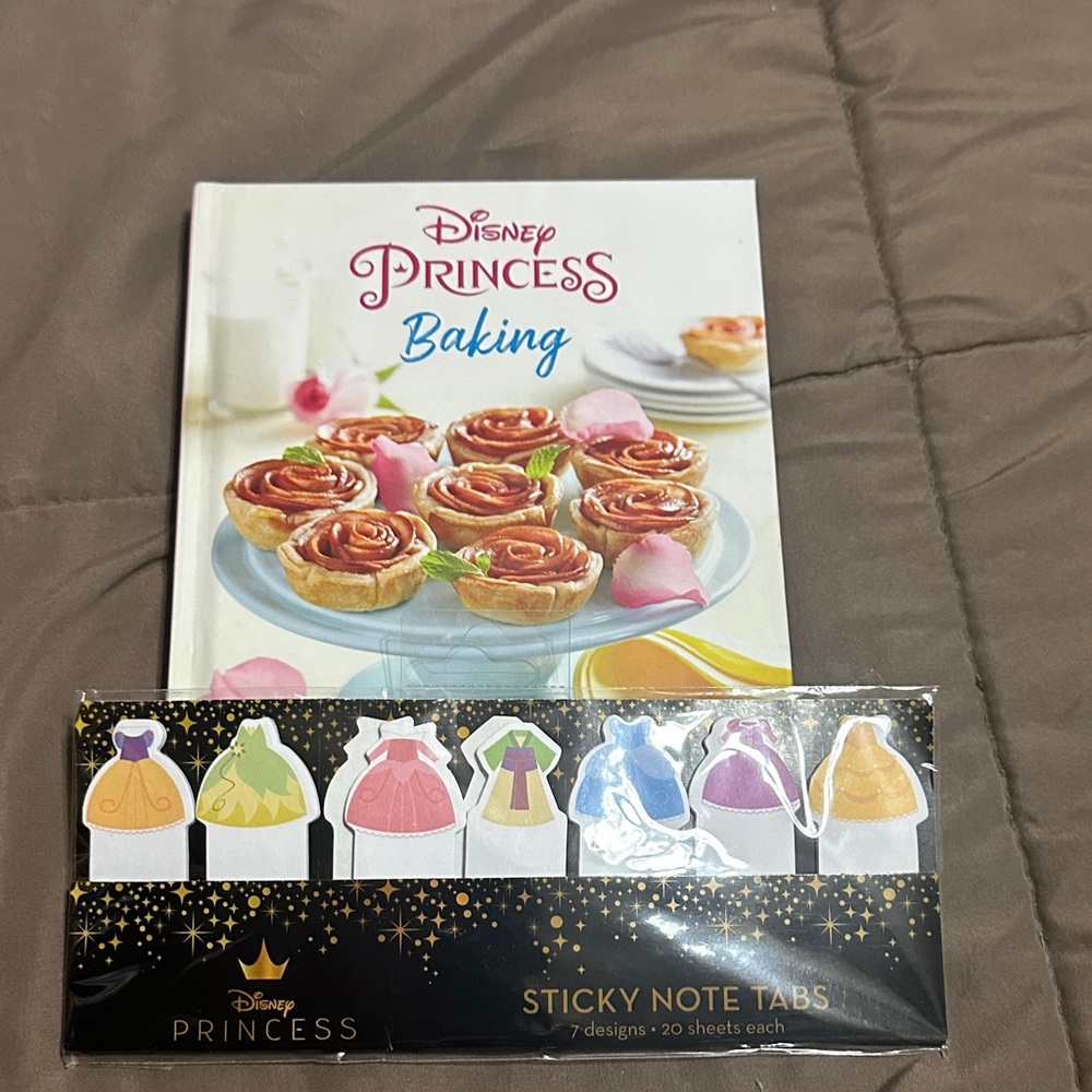 Disney Princess Baking Book with Sticky Note Tabs - Multicolor